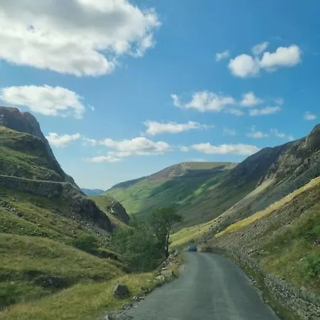 From In Dom wakacyjny *