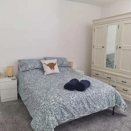 From In Dom wakacyjny *